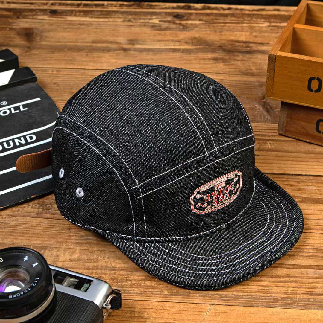 Czapka baseballowa z denimu z  – Cycling Commute Outfit recenzja i cena